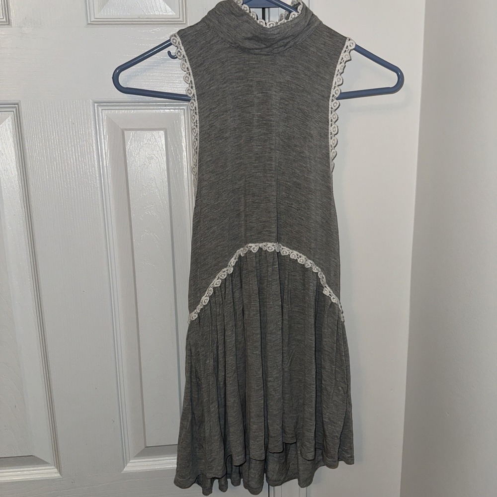 Pol Women's Babydoll Tank Top‎ Crochet Lace Trim Small  Zip Back Boho Festival